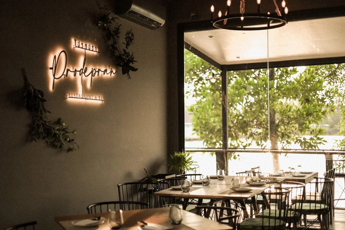 Prodepran Restaurant & Bar