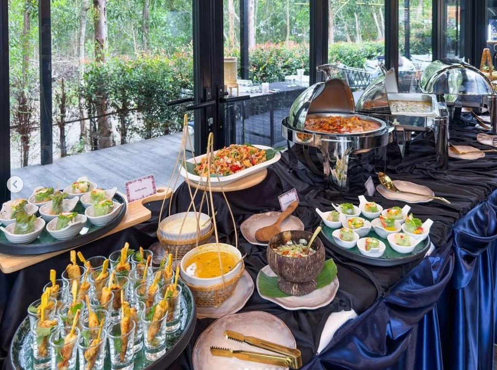 Woodland Cafe Restaurant & Bar