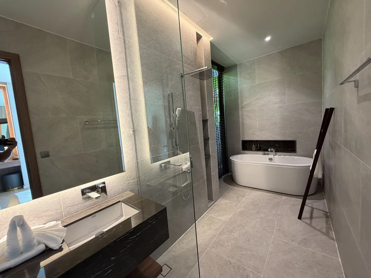 Aileen Villas Naithon Hills