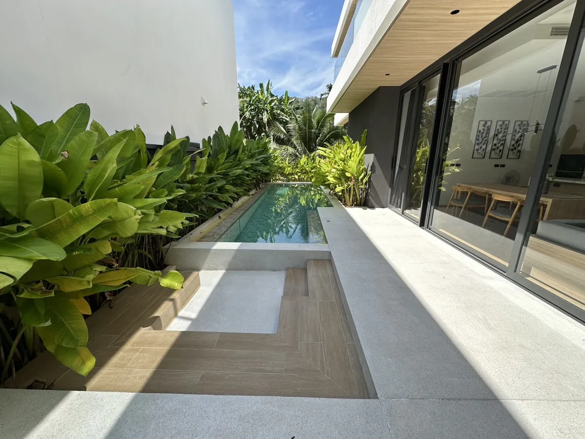 Aileen Villas The Tropico