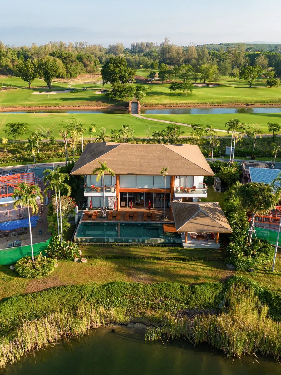 Aquella Lakeside