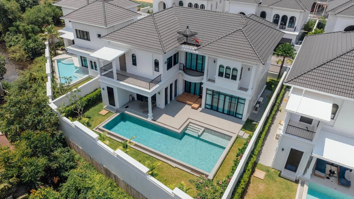 Fifth Element Villa