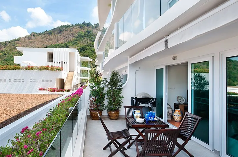 Kata Ocean View Condominium