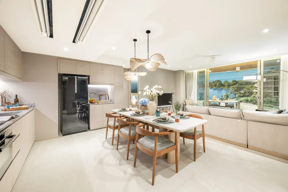 Laguna Beach Residences Bayside