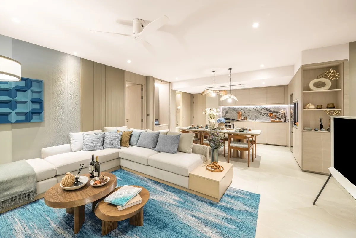 Laguna Beach Residences Bayside