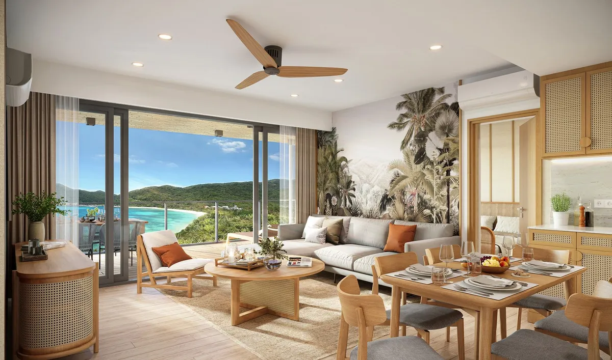 Laguna Beach Residences Reef
