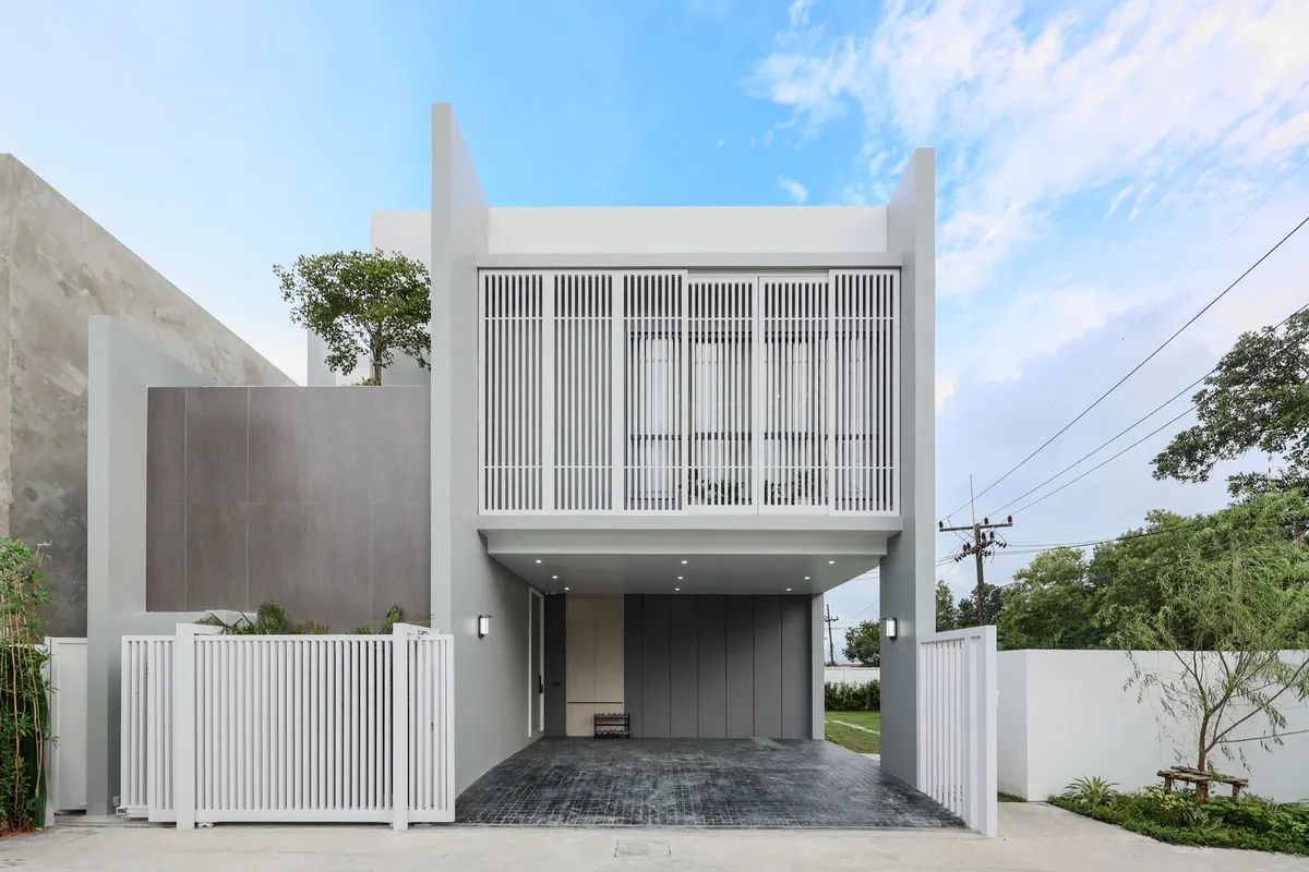 Larimar Villa