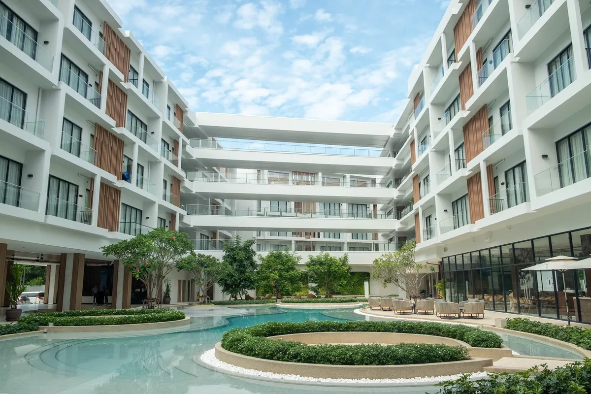 Radisson Laya Resort