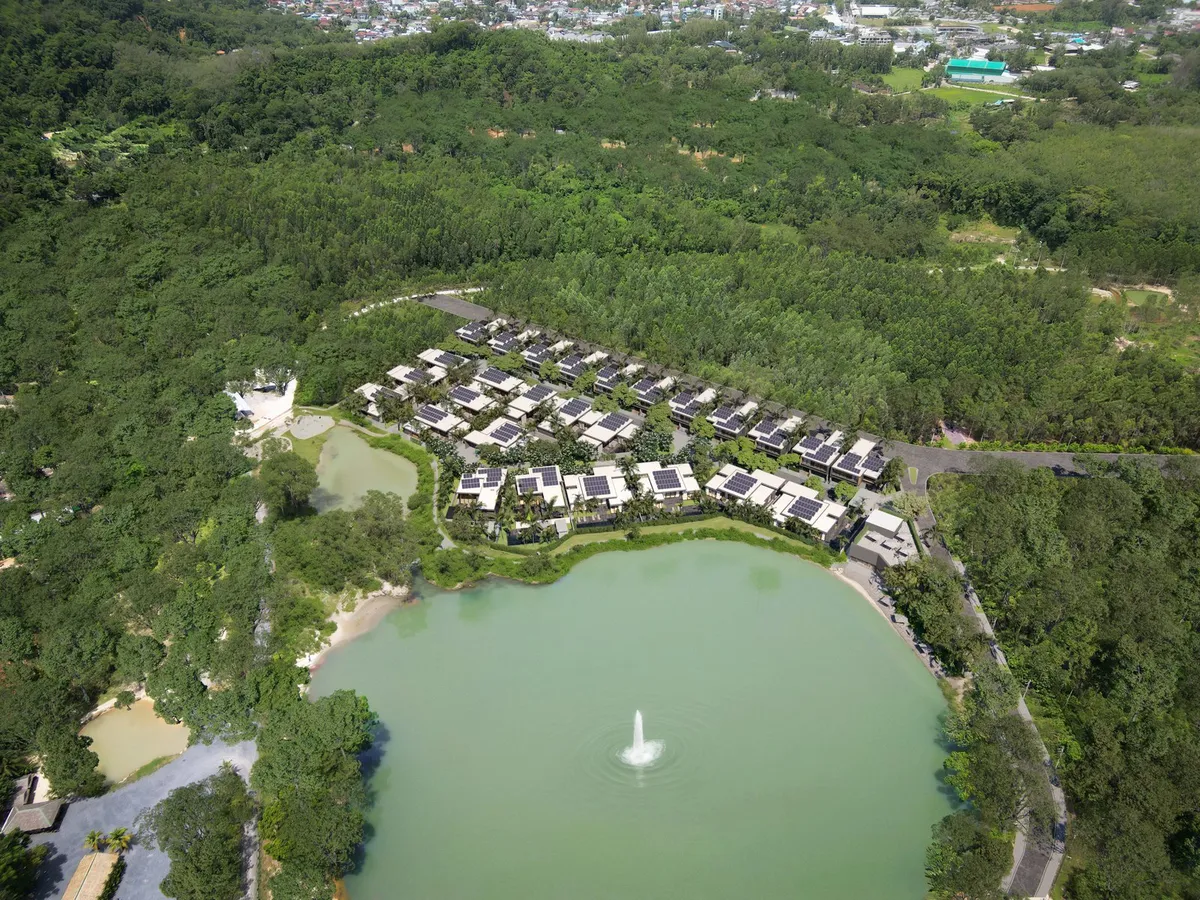 REDWOOD Luxury Villas