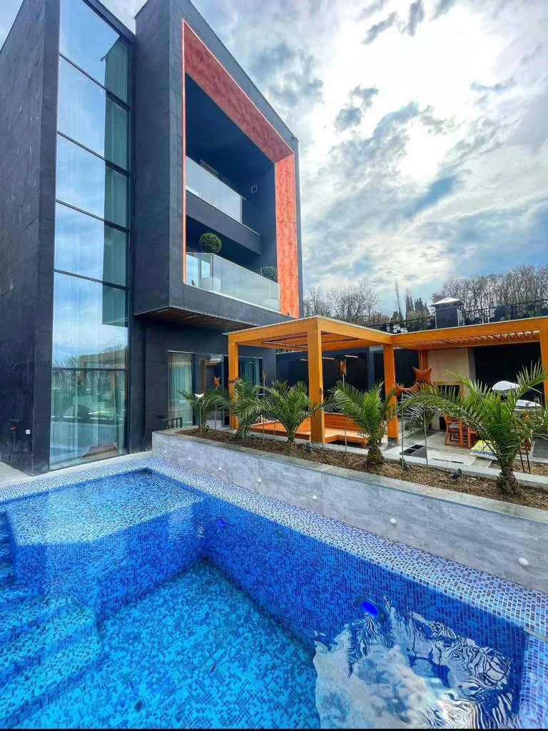 House 350 m² · Akhun