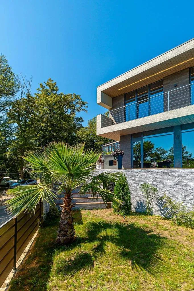House 250 m² · Akhun