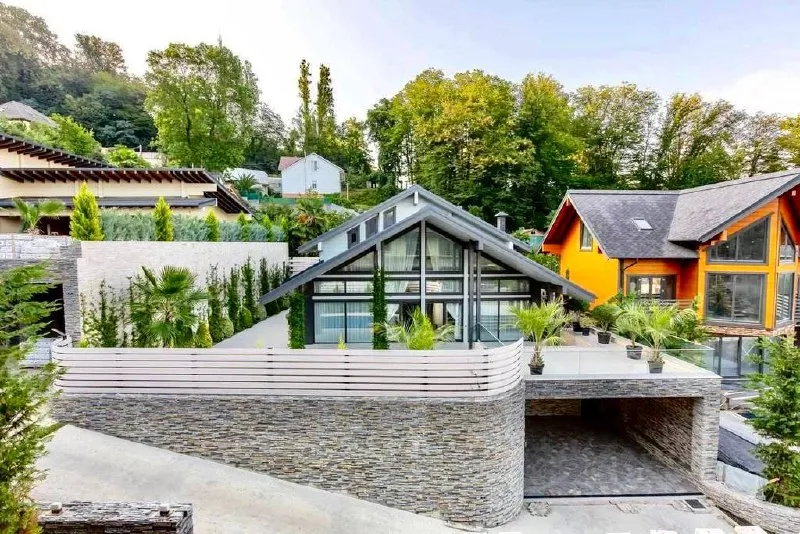 House 356 m² · Akhun