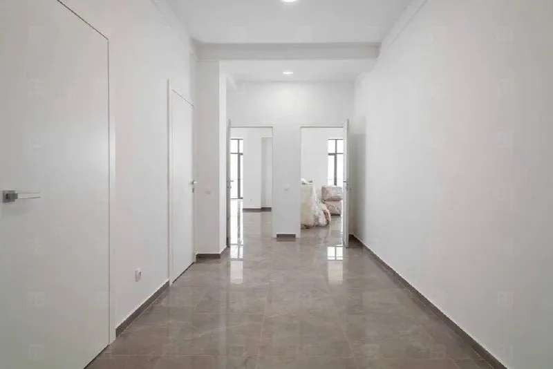 House 320 m² · Khosta