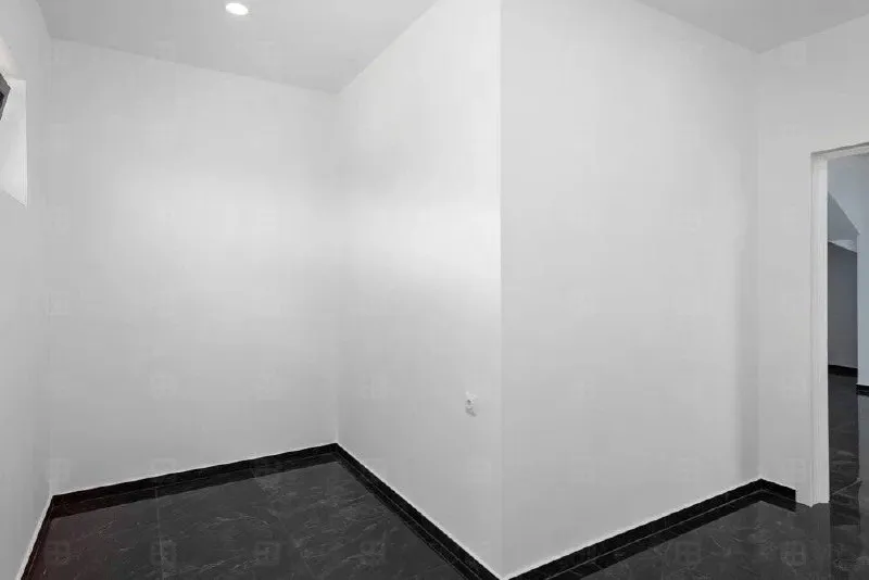 House 320 m² · Khosta