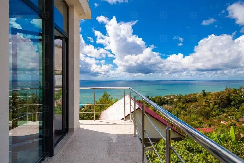 House 320 m² · Khosta