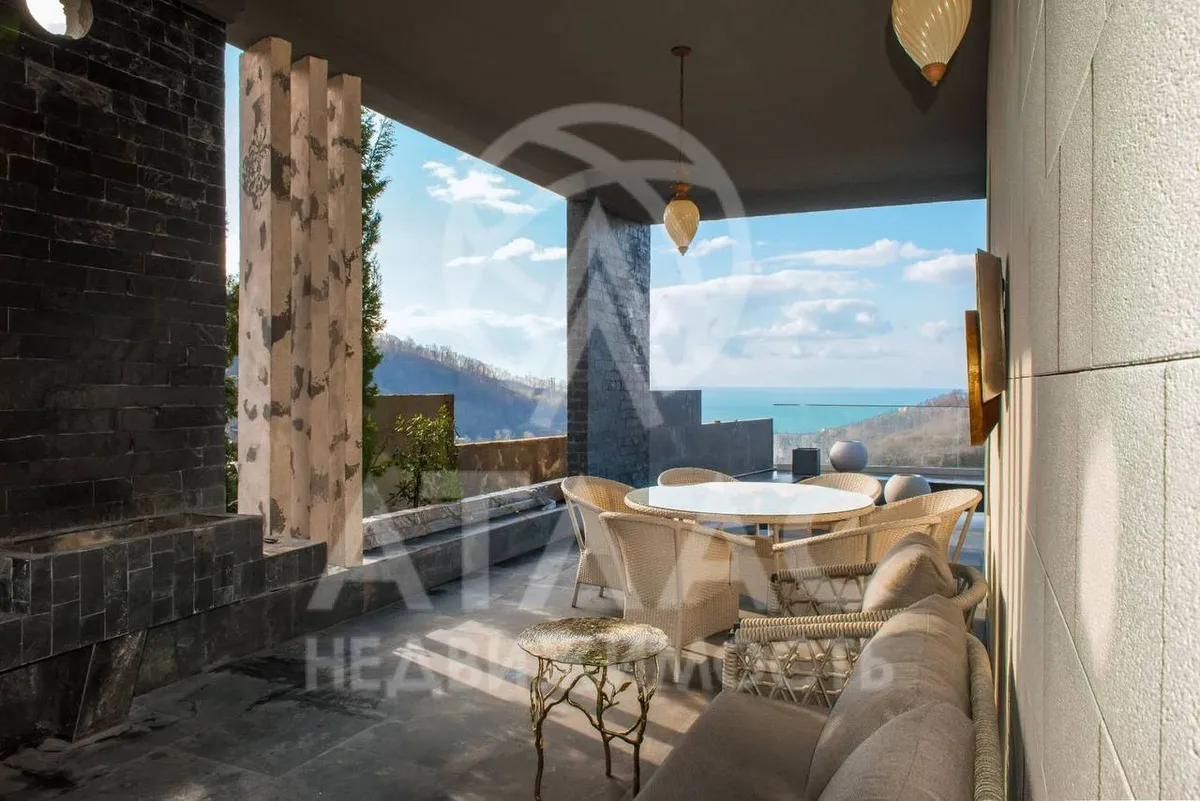 House 800 m² · Khosta