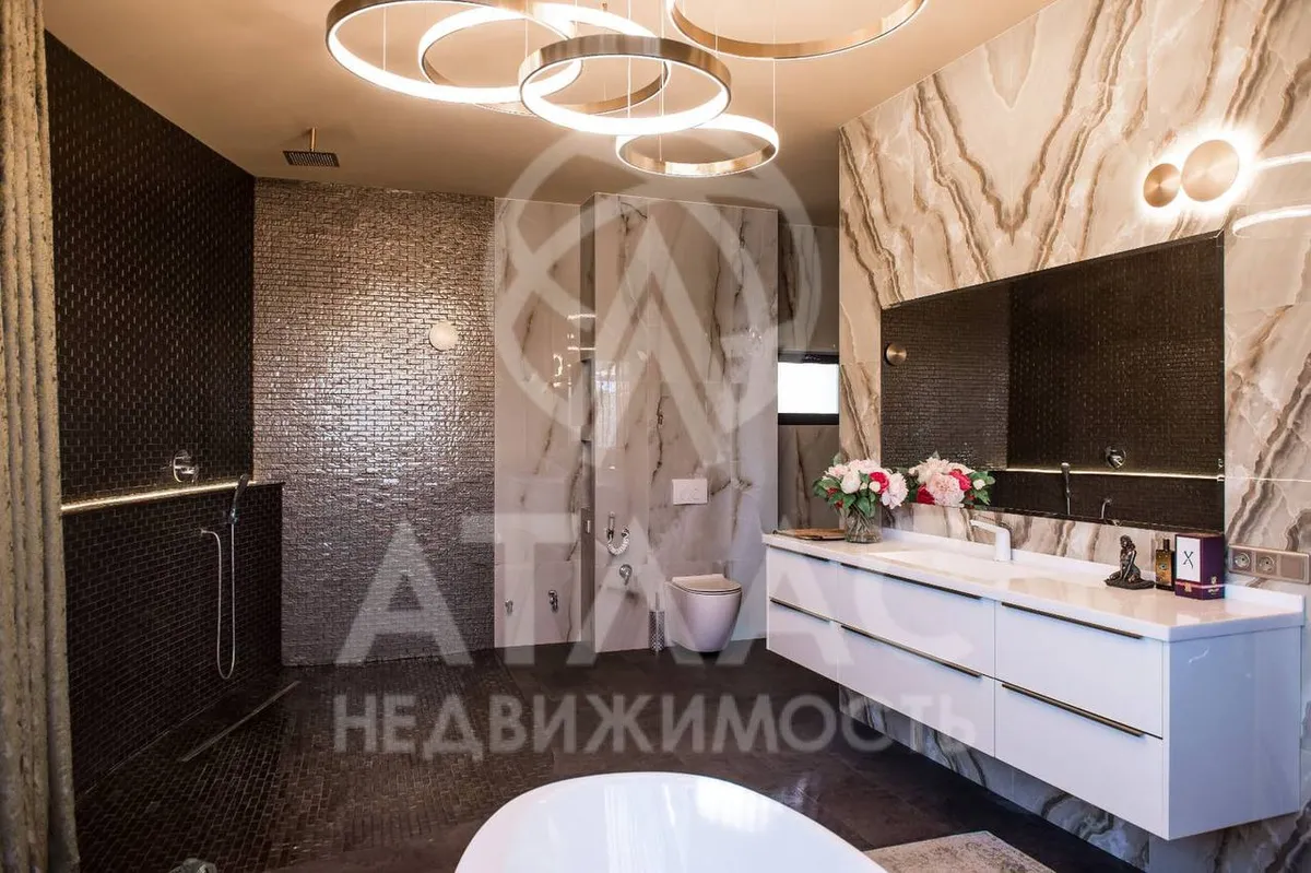 House 800 m² · Khosta