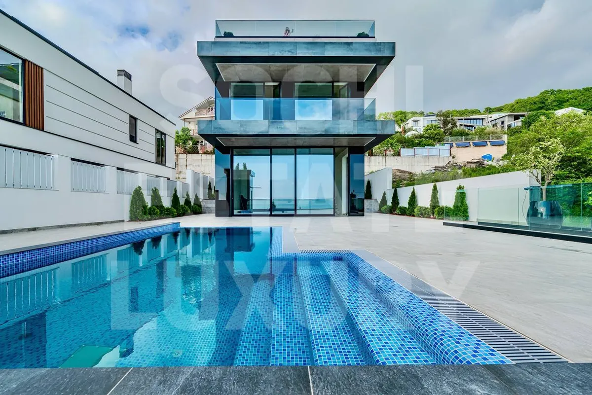 House 320 m² · Khosta