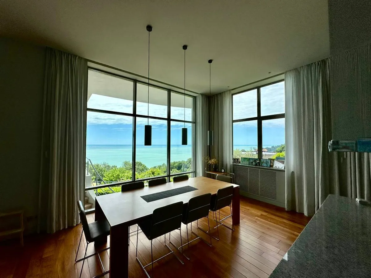House 550 m² · Khosta