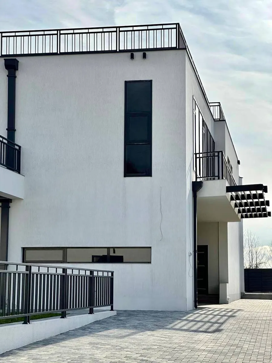 House 650 m² · Nizhnyaya Shilovka