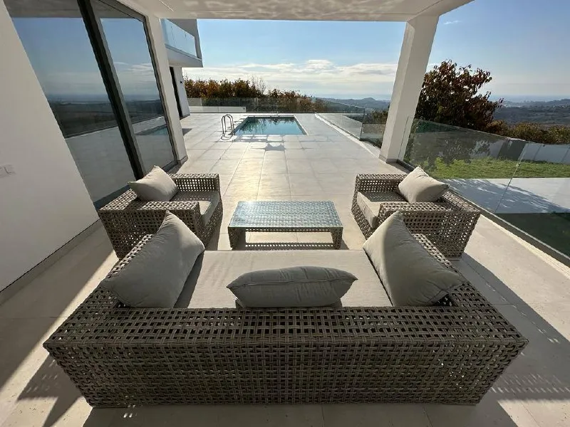 House 650 m² · Nizhnyaya Shilovka