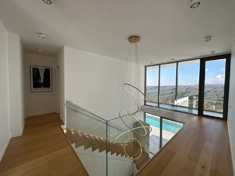 House 650 m² · Nizhnyaya Shilovka