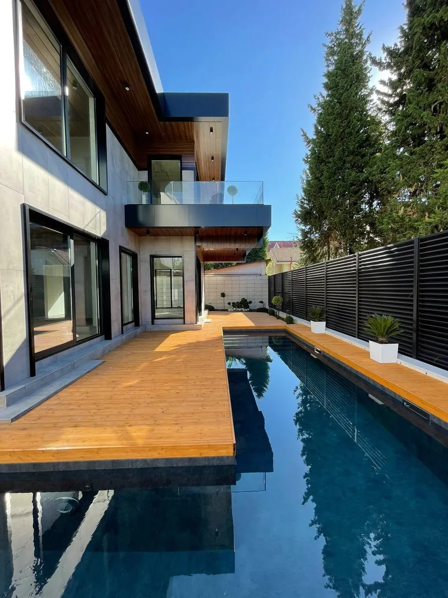 House 400 m² · Novy Sochi