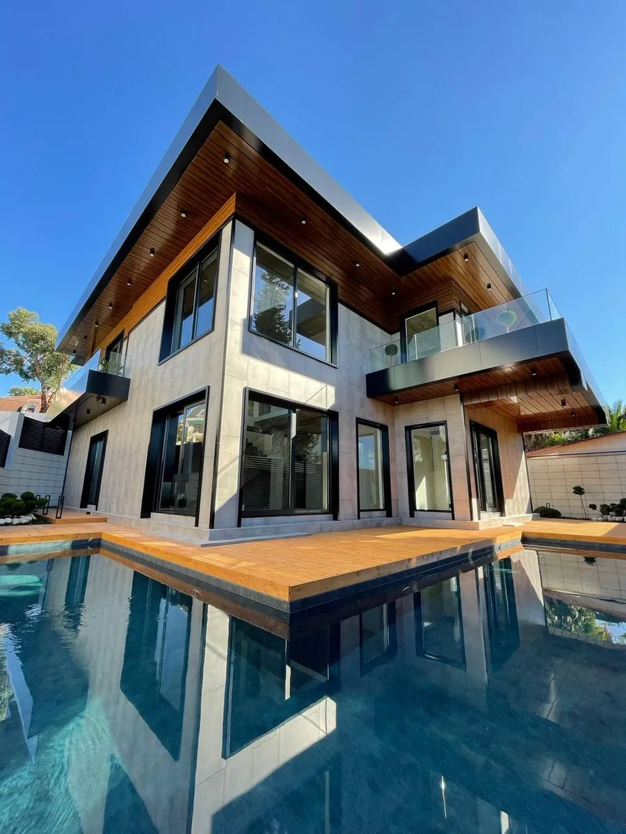 House 400 m² · Novy Sochi