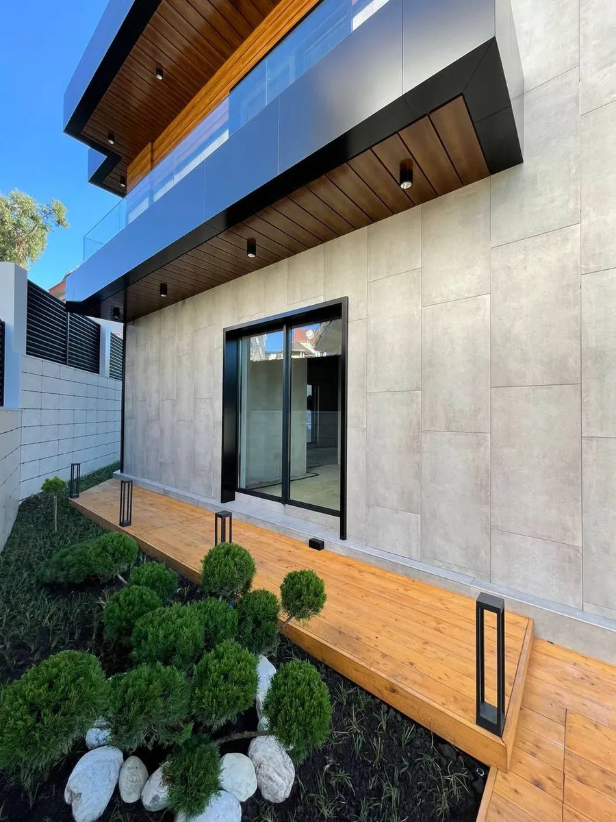 House 400 m² · Novy Sochi