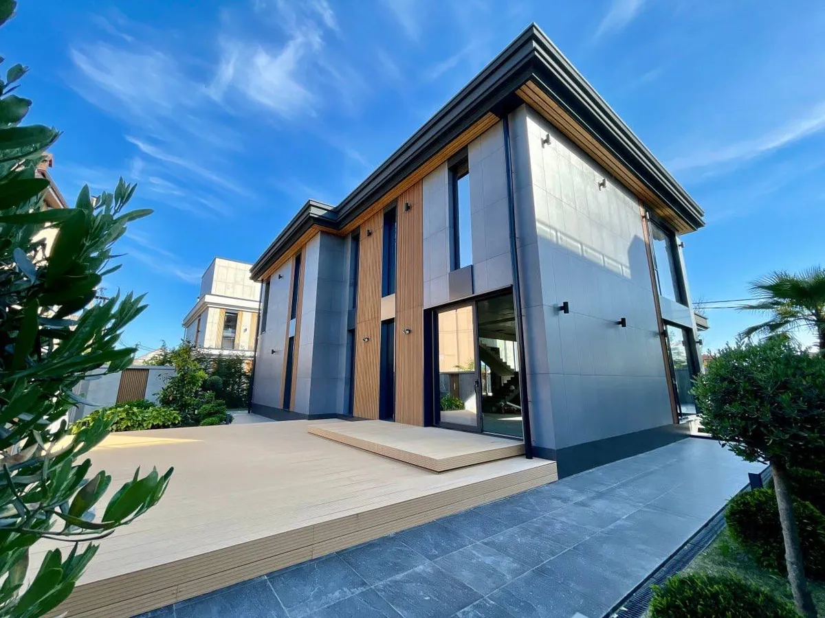 House 300 m² · Sirius