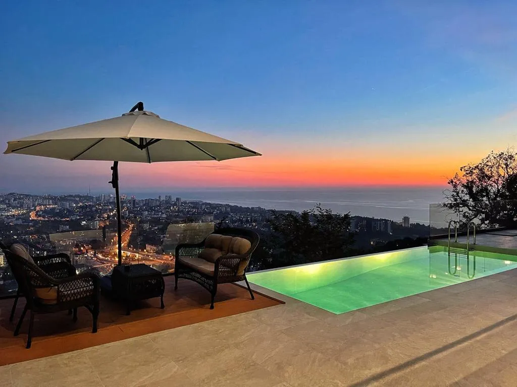 House 350 m² · Sochi