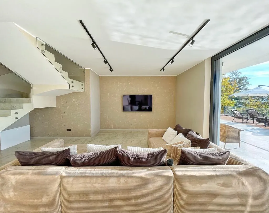 House 350 m² · Sochi