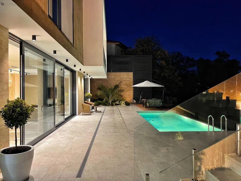 House 350 m² · Sochi