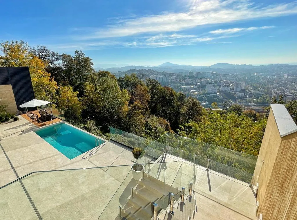 House 350 m² · Sochi