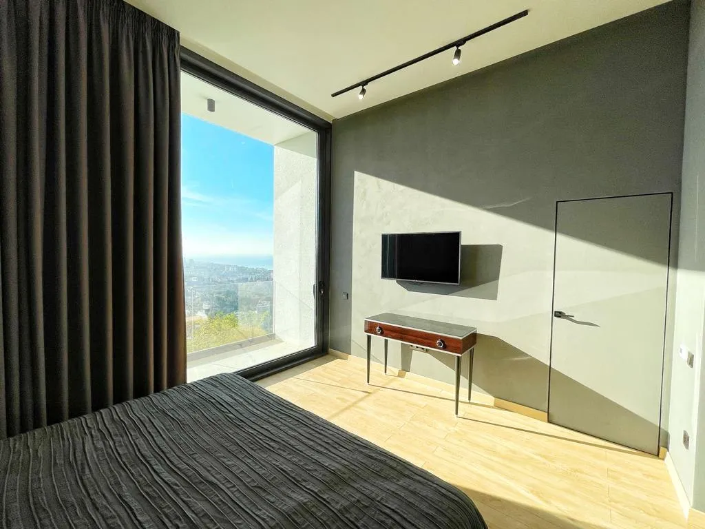 House 350 m² · Sochi