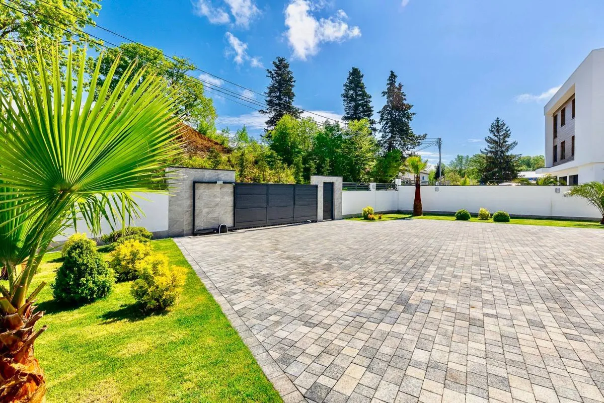 House 500 m² · Verkhneveseloye